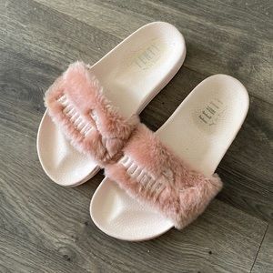 Puma X Fenty rihanna pink fur